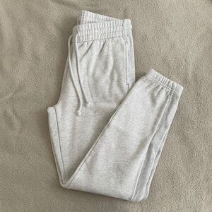Aritzia TNA Heather Cloud White Boyfriend Fit Sweatpants